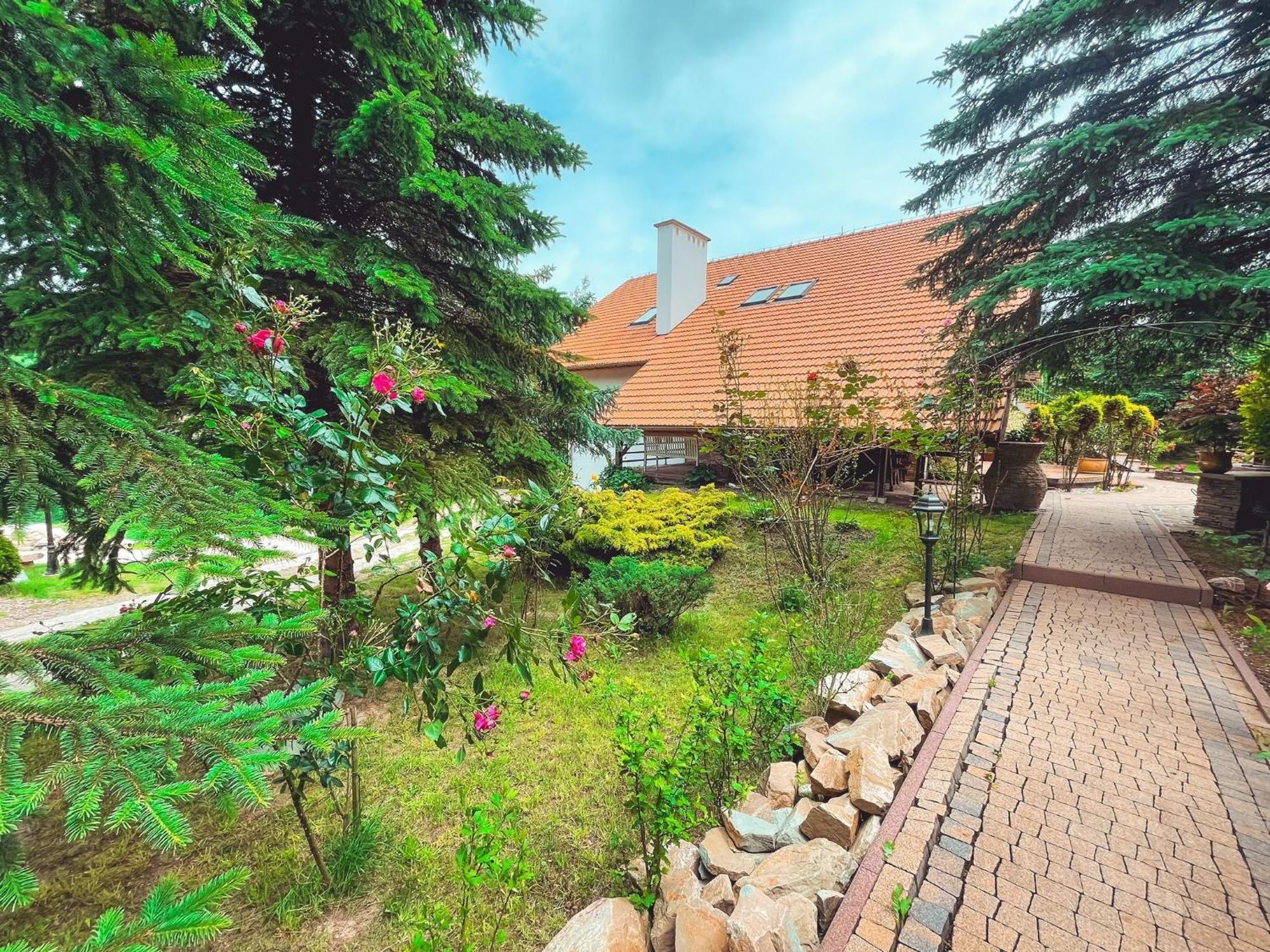 Forrest House Jacuzzi & Sauna Ясениця Екстер'єр фото