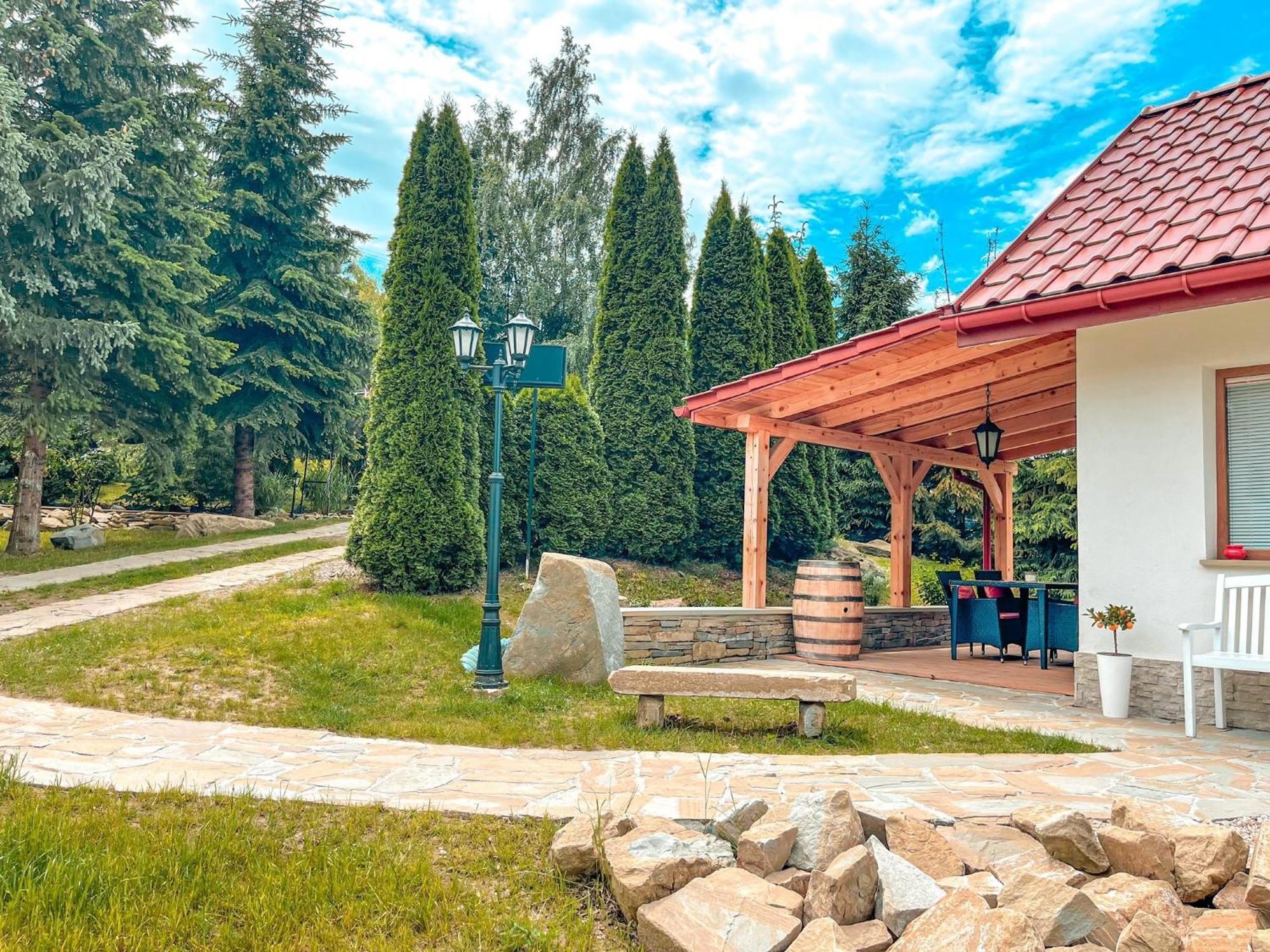 Forrest House Jacuzzi & Sauna Ясениця Екстер'єр фото