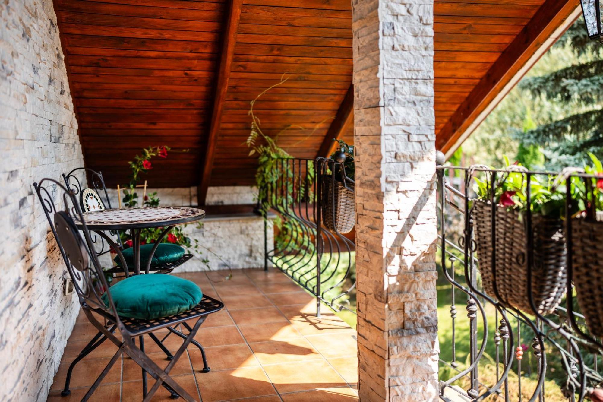 Forrest House Jacuzzi & Sauna Ясениця Екстер'єр фото